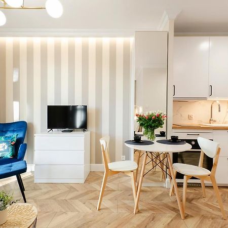 Sky Home- Blue Apartament -Manufaktura, Bezplatny Parking, Klima, Dostep Na Kod Лодзь Экстерьер фото